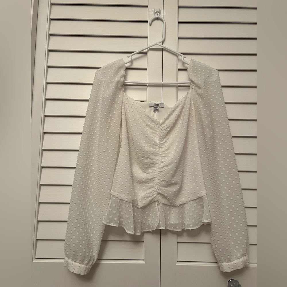 White puff sleeve blouse